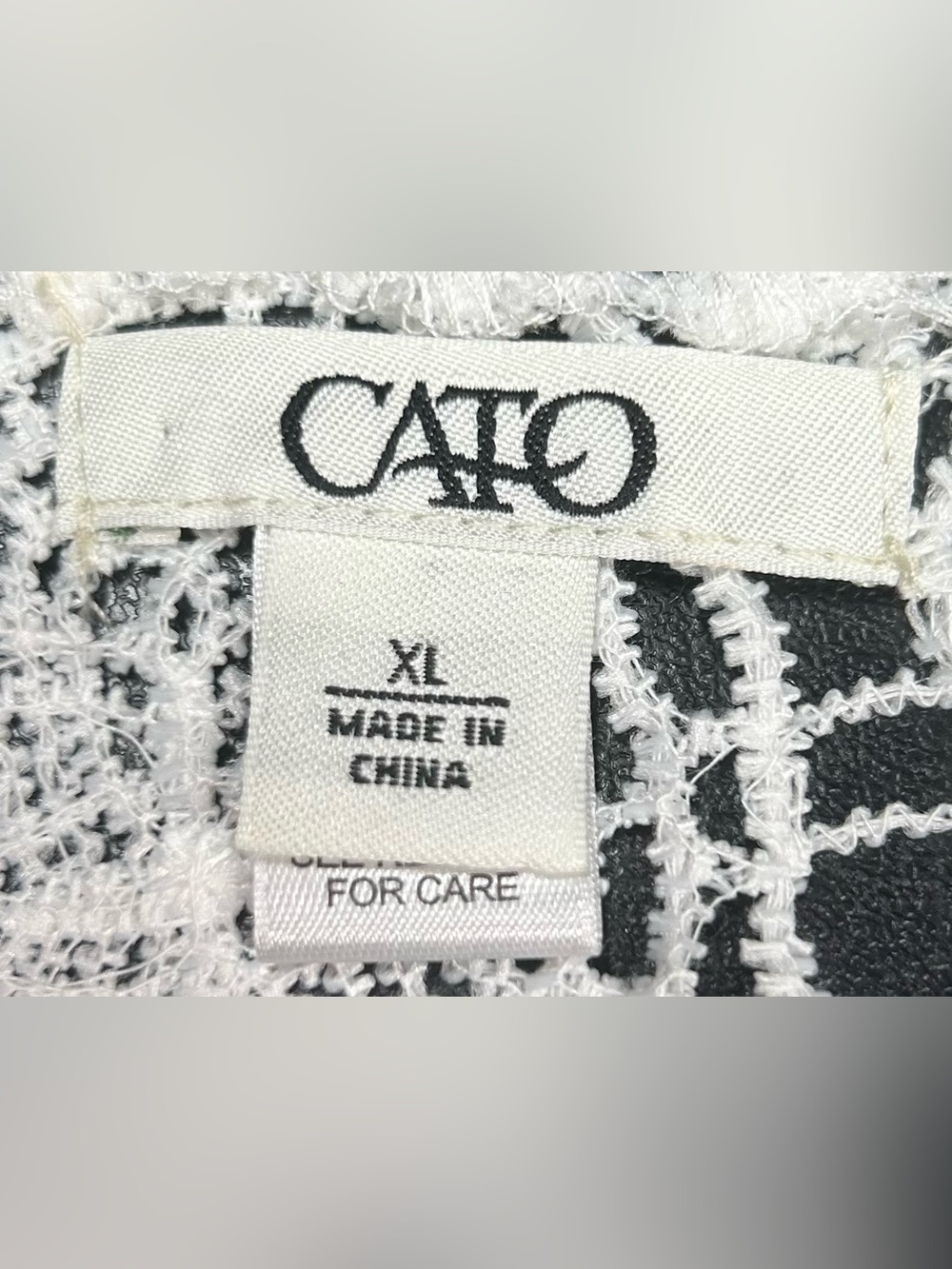 Cato Fashions Women’s Size XL White Crochet Lace Fringe Poncho Top - Picture 2 of 5